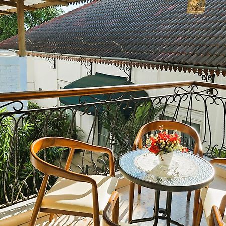Surokarsan 9 House Yogyakarta Hotell Exteriör bild