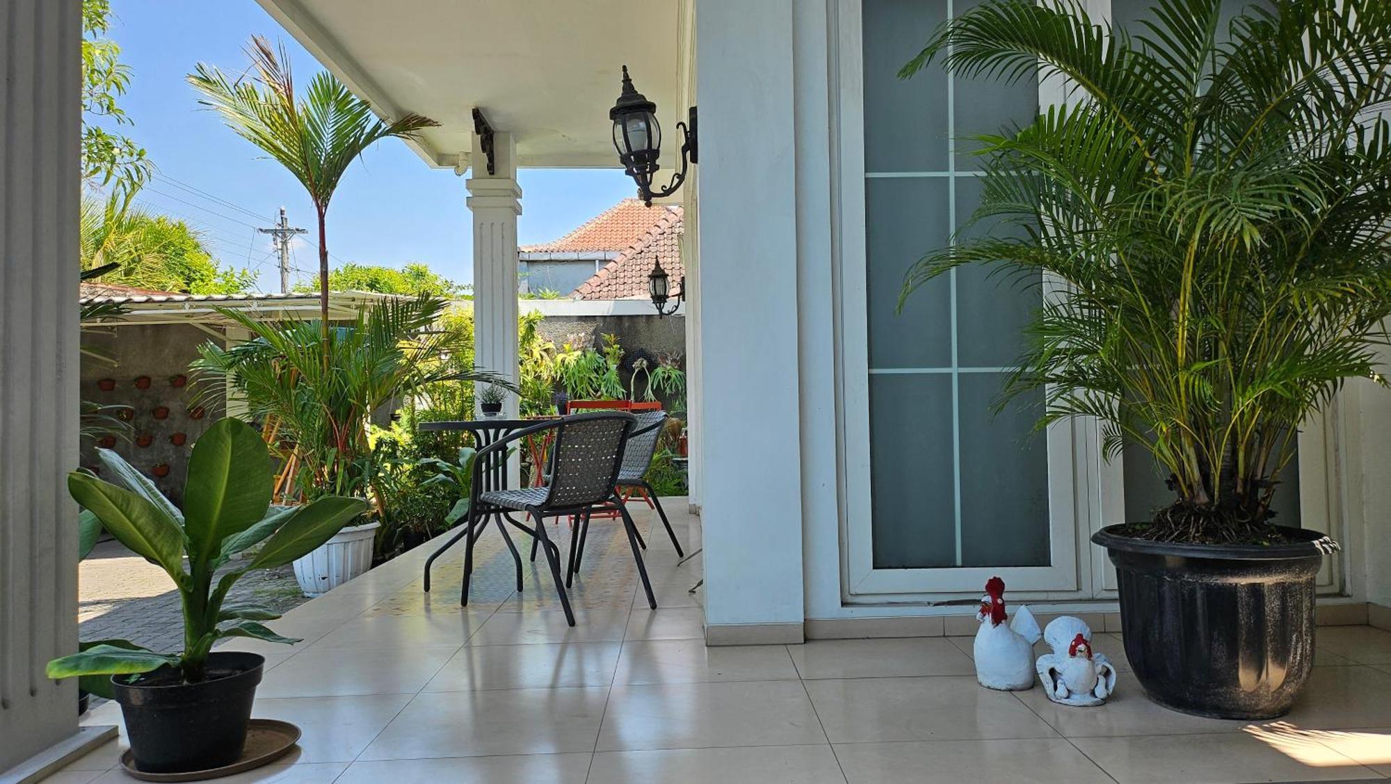 Surokarsan 9 House Yogyakarta Hotell Exteriör bild