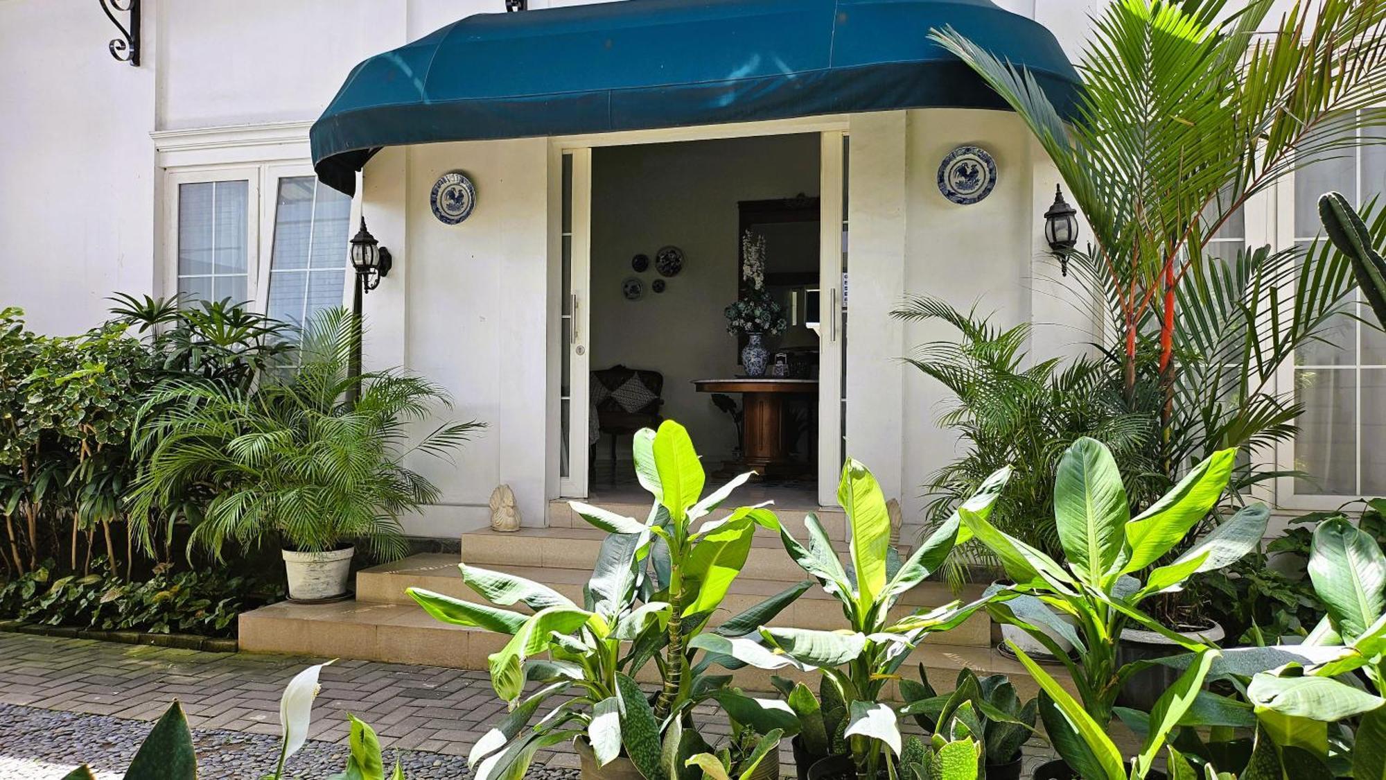 Surokarsan 9 House Yogyakarta Hotell Rum bild